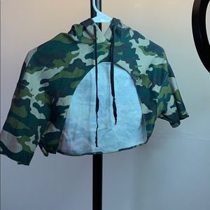 Hoodie crop top